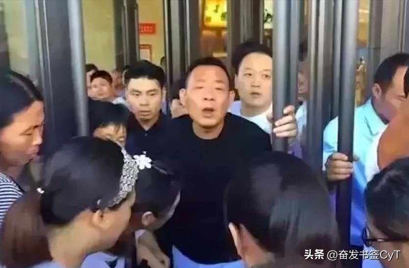 以顾客为中心，推动胖东来的服务升华_以顾客为中心，推动胖东来的服务升华_以顾客为中心，推动胖东来的服务升华